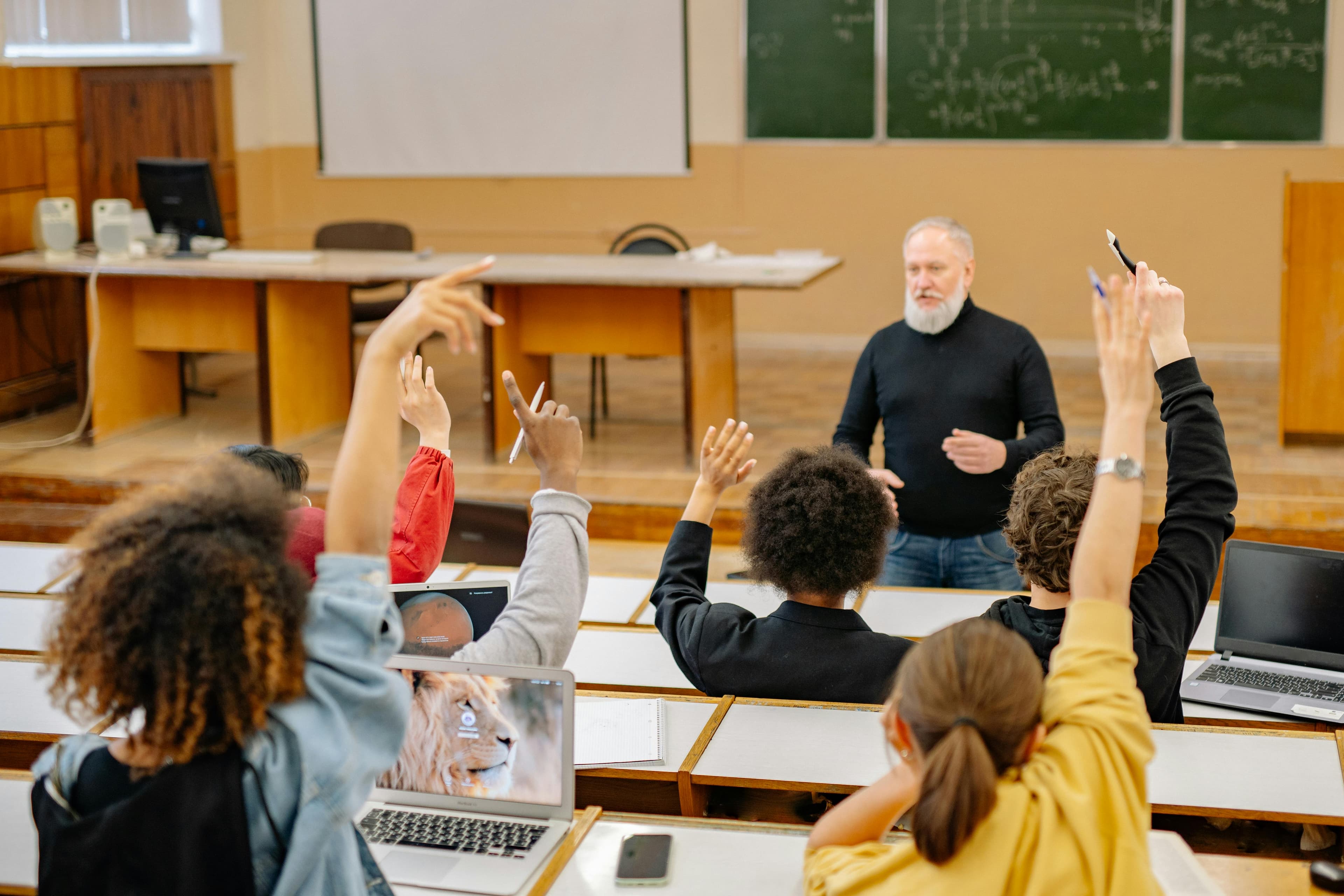 QR Code Surveys in the Classroom: Exit Tickets, Feedback, and Student Engagement